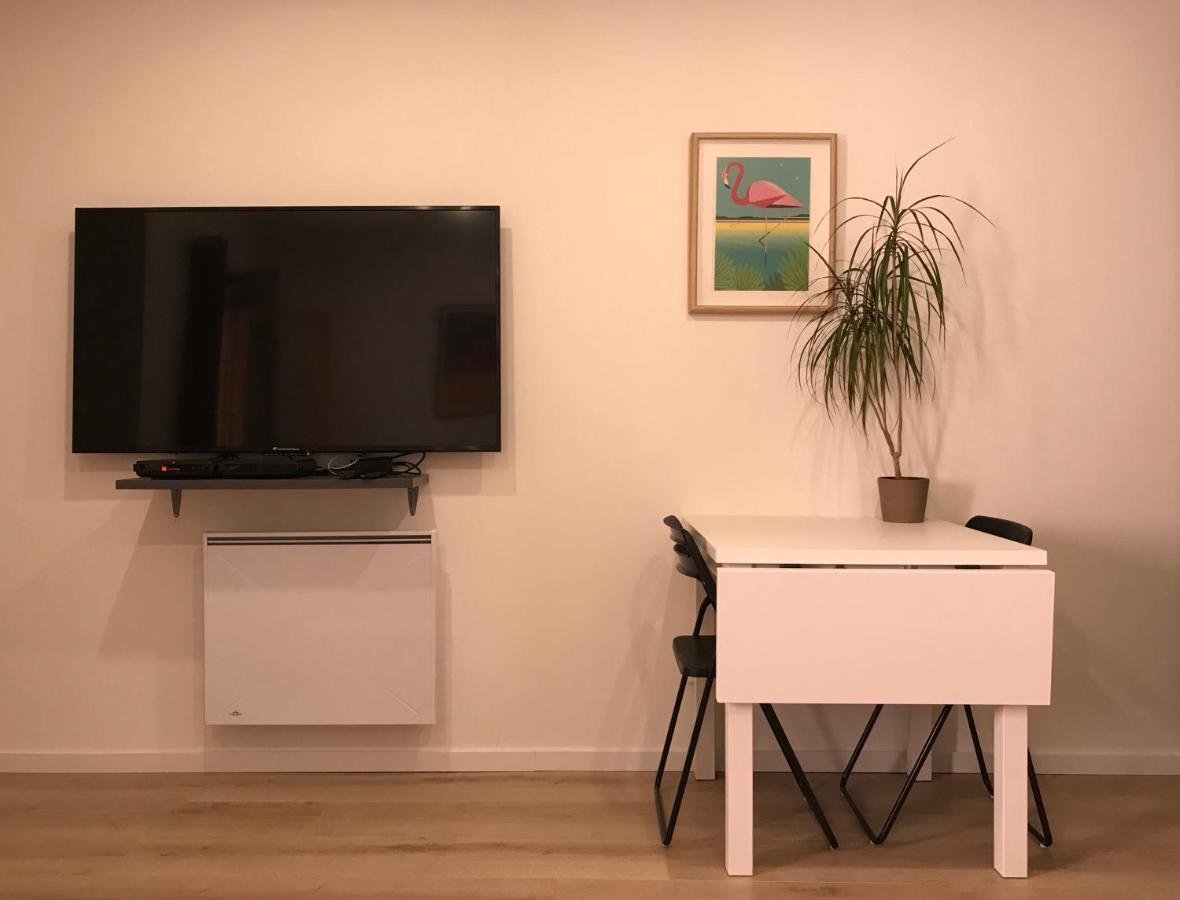 2 Pieces Hyper Centre Equipe Et Confortable تولون المظهر الخارجي الصورة